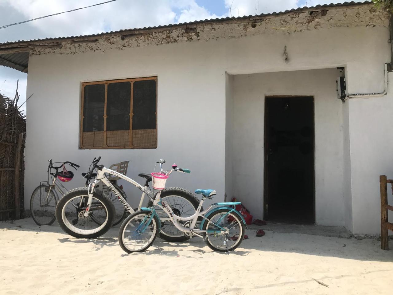 Moringe Home Stay - Village House Jambiani  Exterior photo